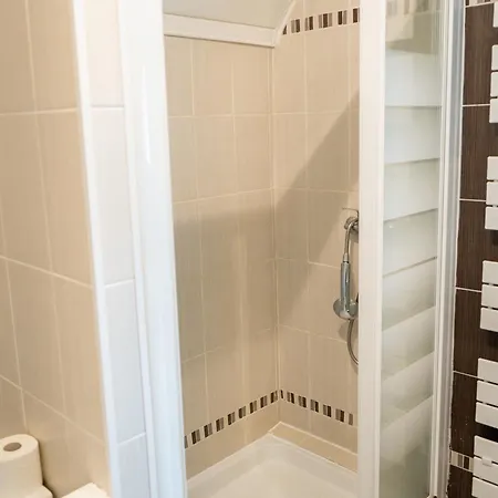 Apartment Maison Charmante Et Spacieuse-terrasse Pres Du Centre Amiens